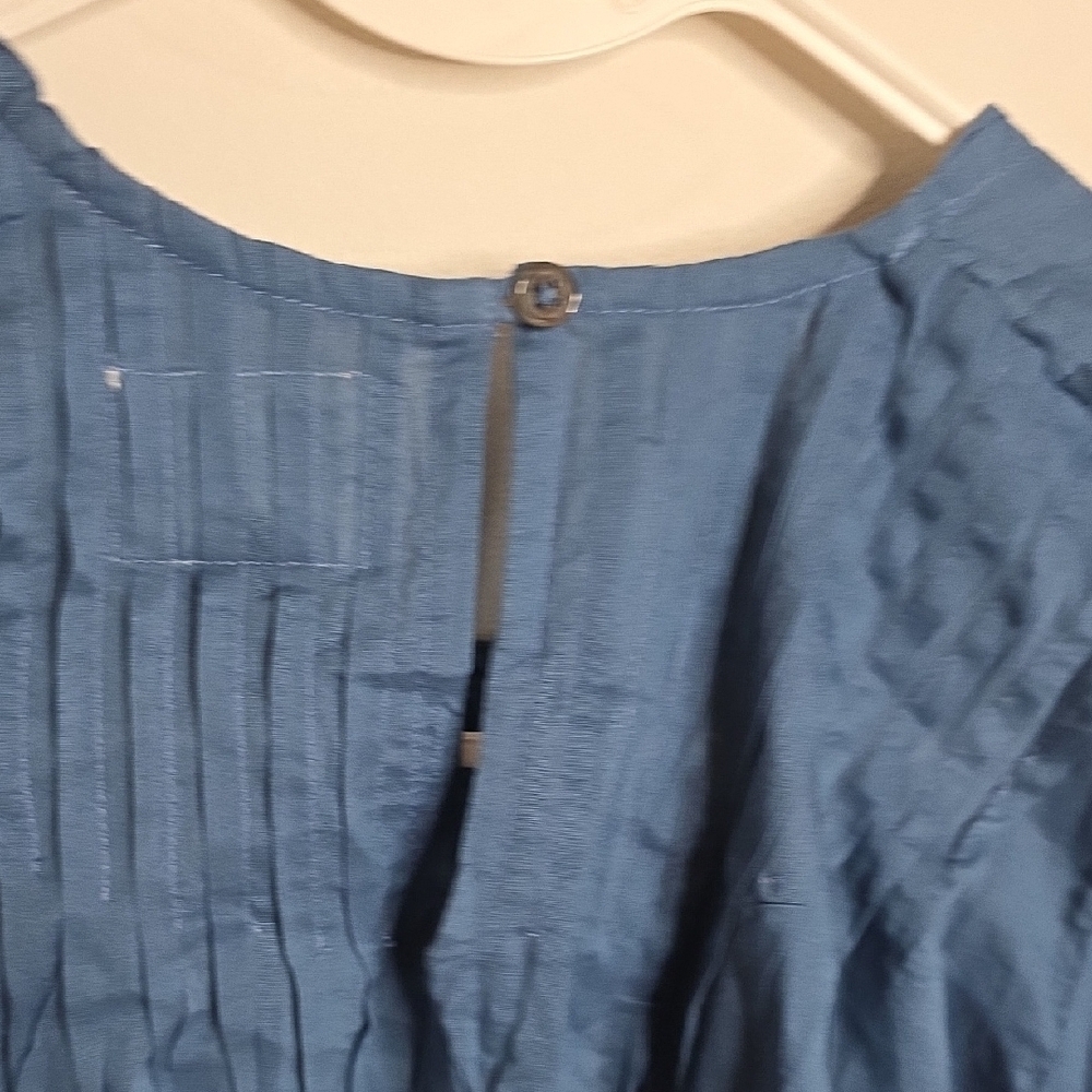 Uqnatu NWT Indigo Pintuck Blouse Top - Picture 4 of 7